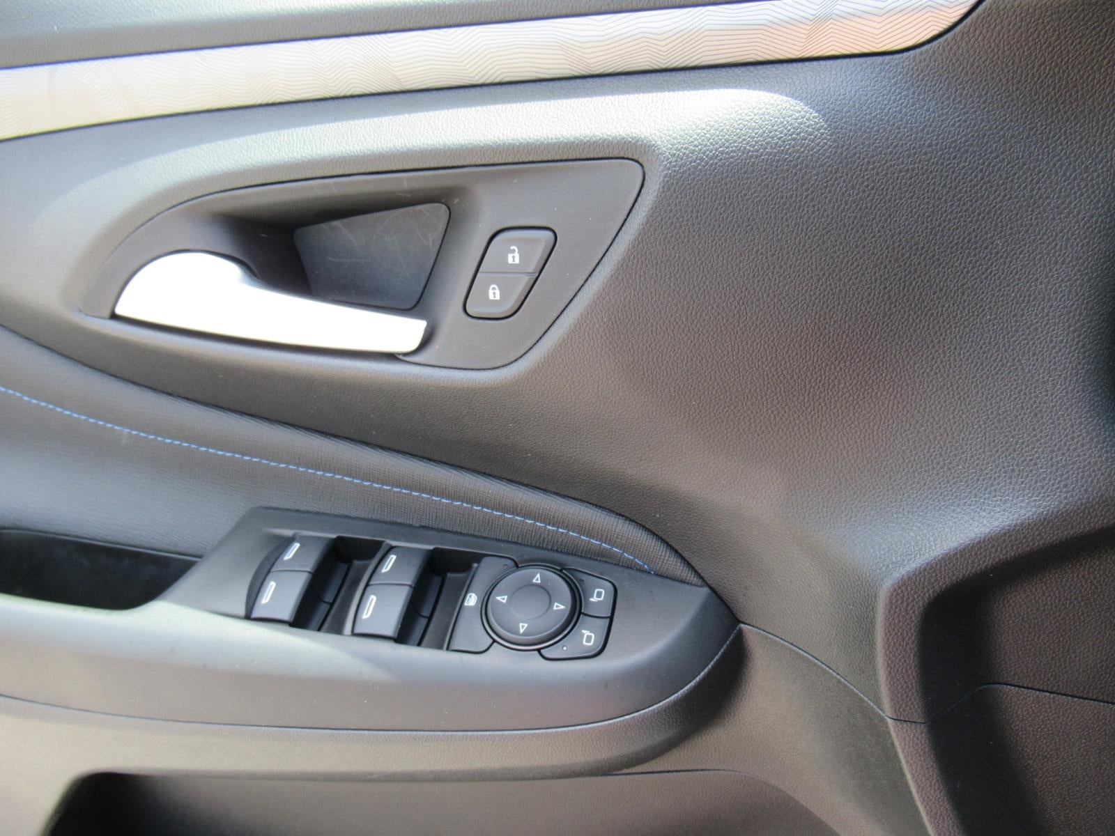 2025 Buick Envista Sport Touring - Photo 21