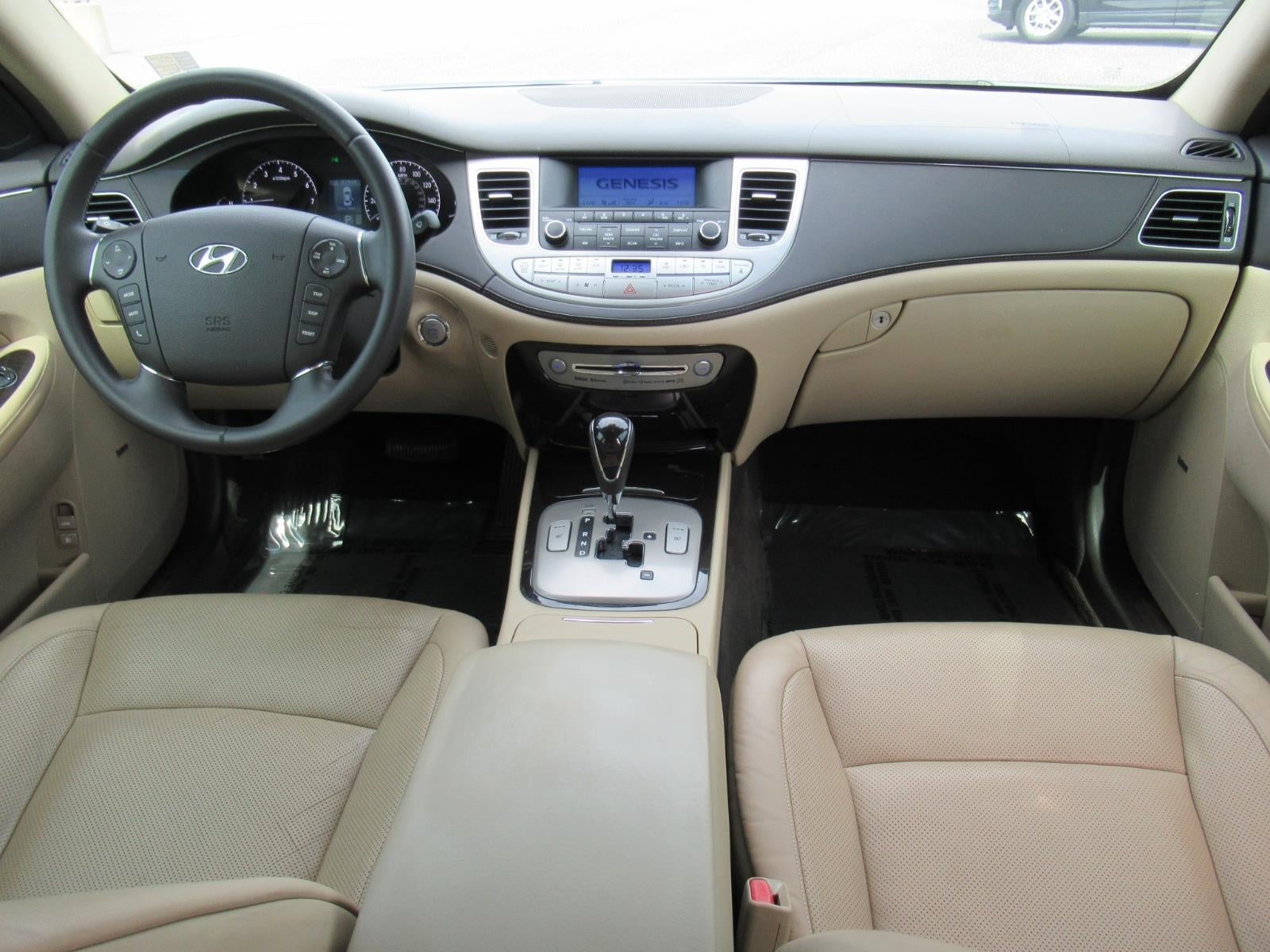 2010 Hyundai Genesis NA