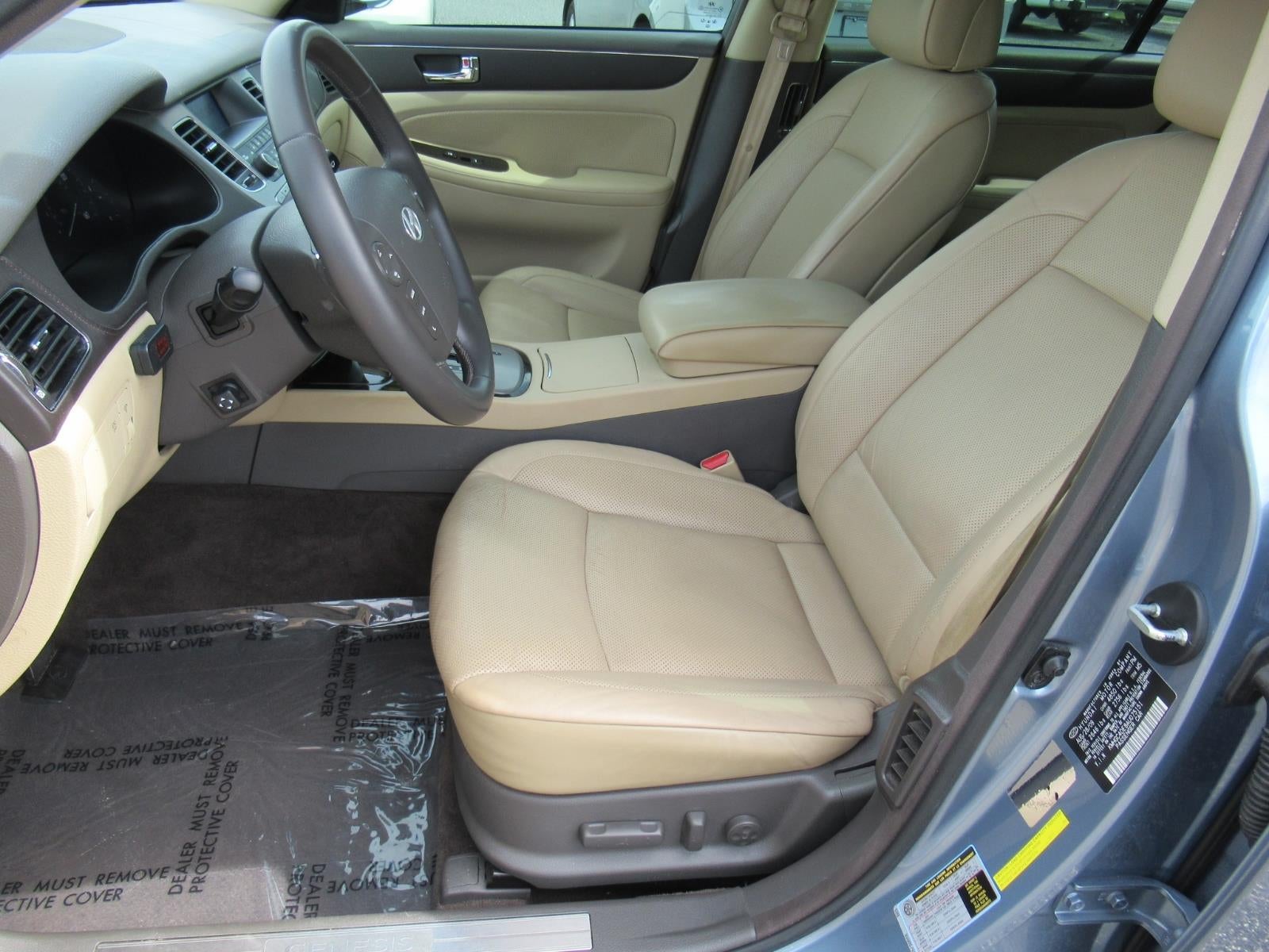 2010 Hyundai Genesis NA