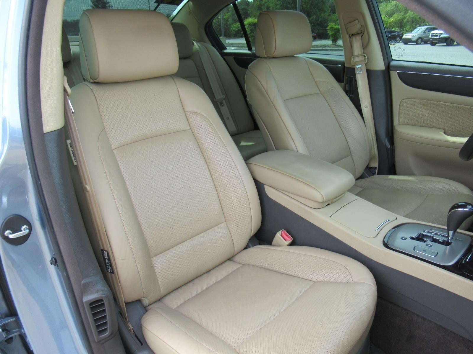2010 Hyundai Genesis NA