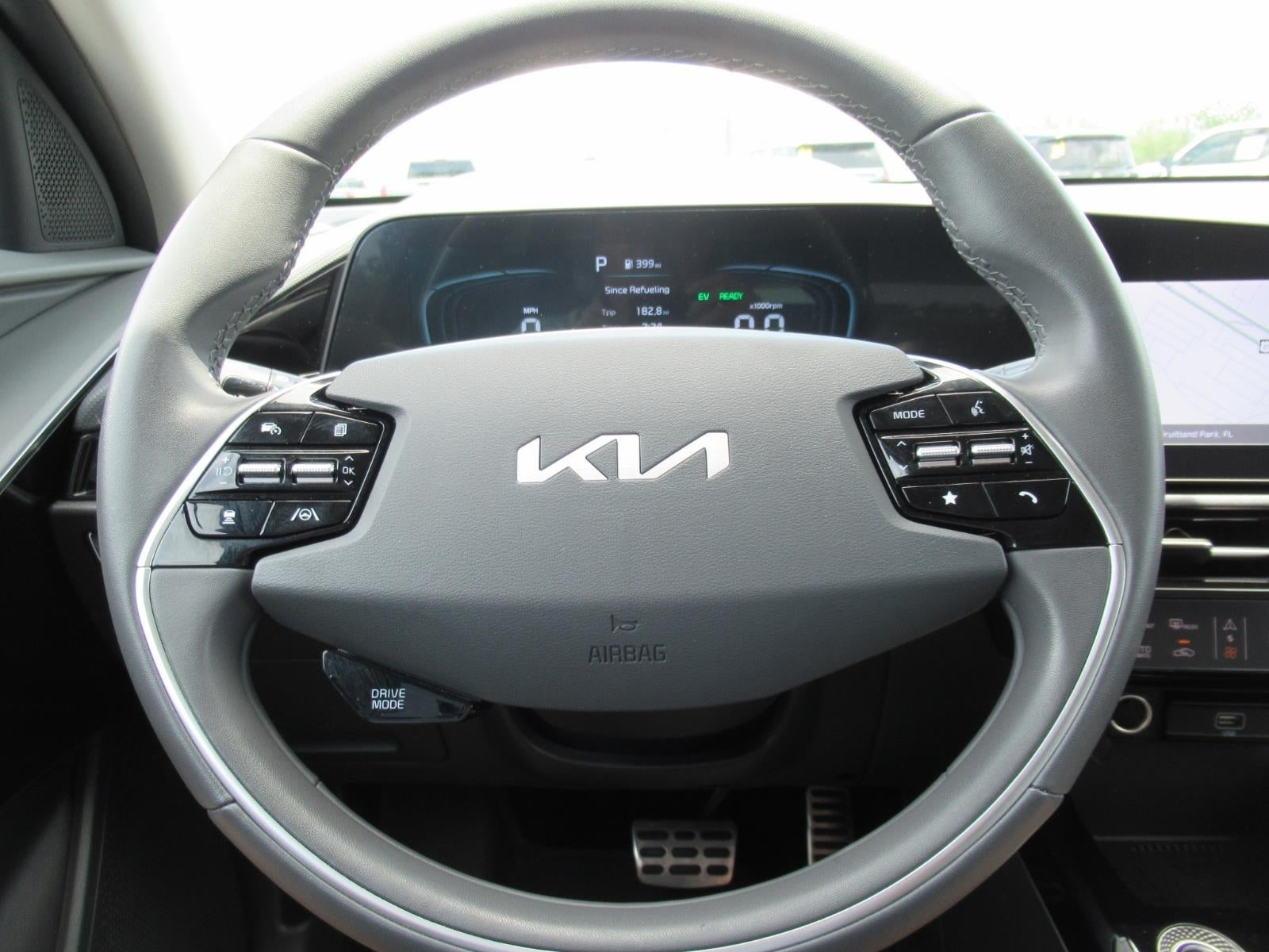 2025 Kia Niro EX Touring - Photo 26