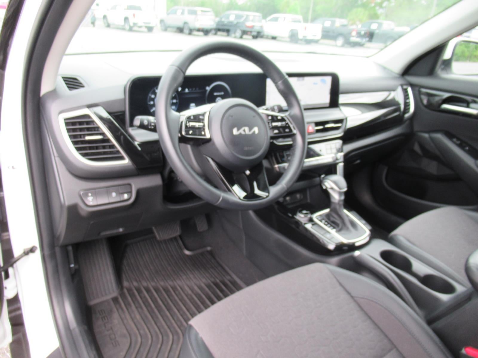 2024 Kia Seltos S