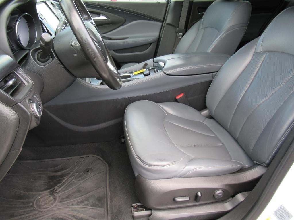 2020 Buick Envision Essence Group