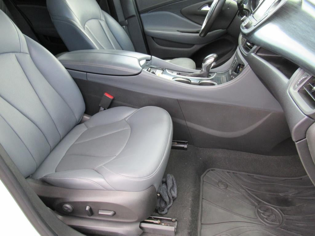 2020 Buick Envision Essence Group
