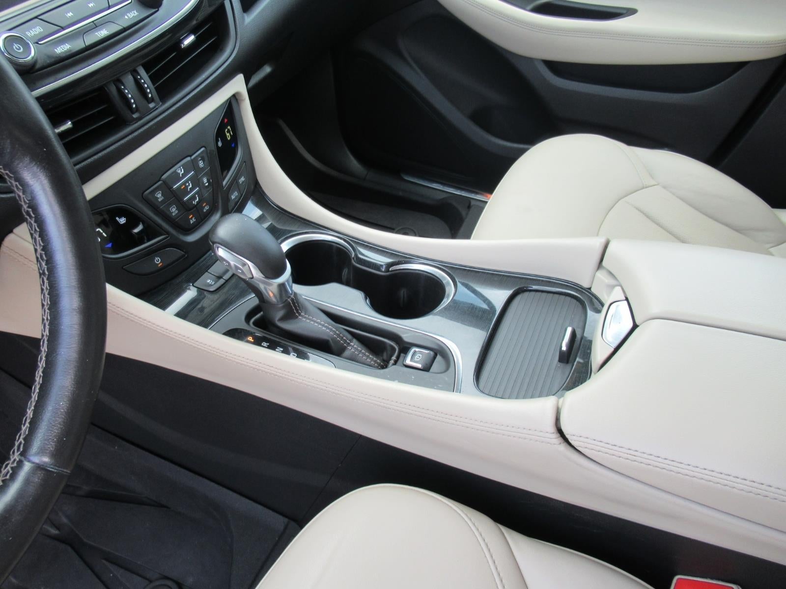 2017 Buick Envision Essence - Photo 17