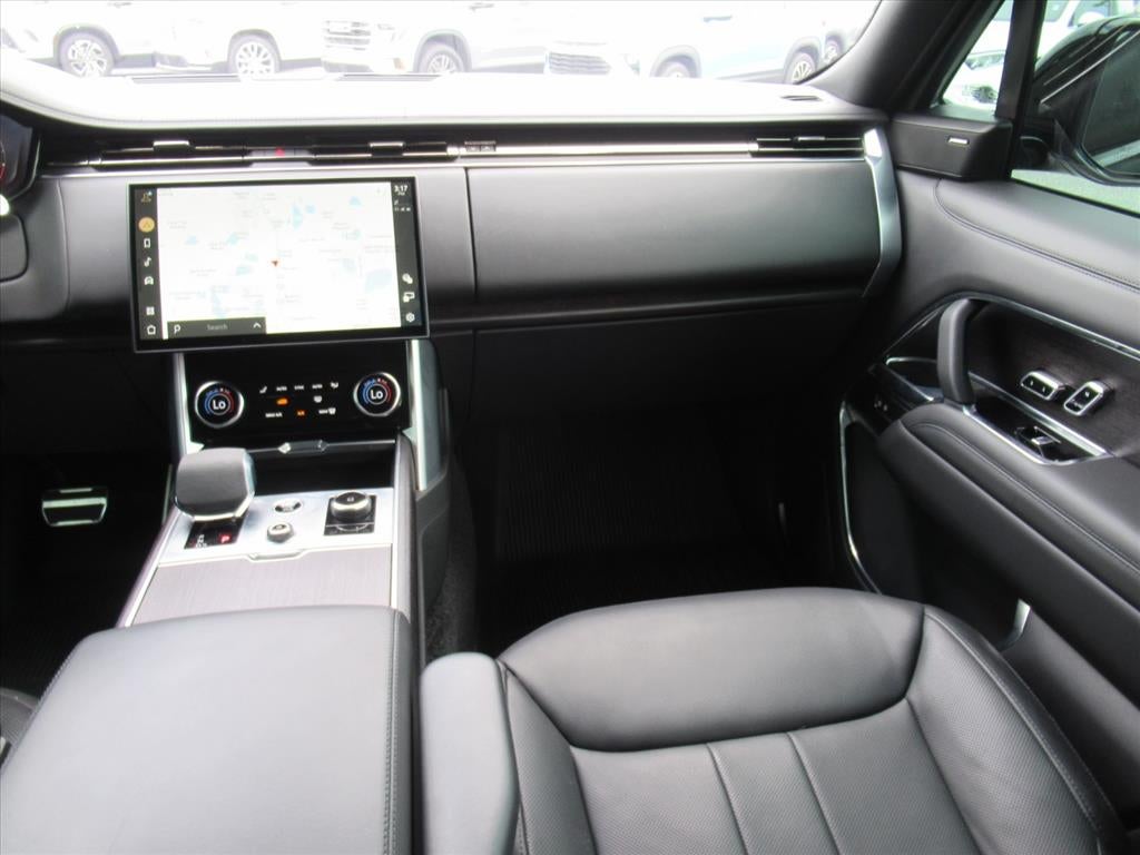 2023 Land Rover Range Rover SE