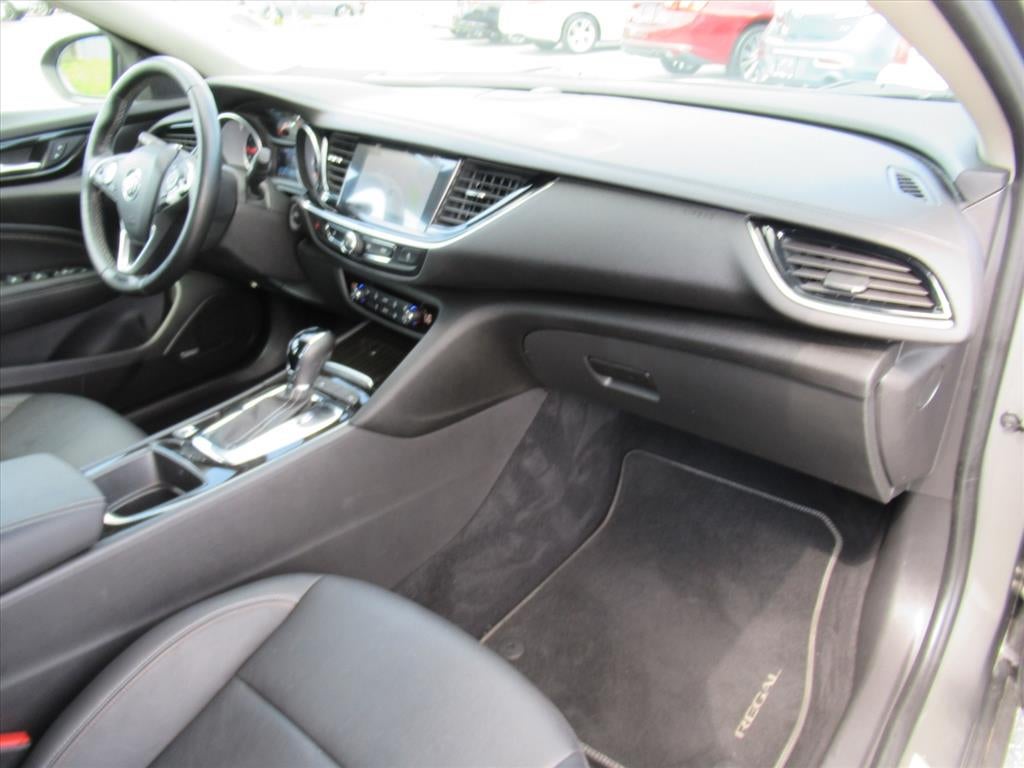 2018 Buick Regal Sportback Essence