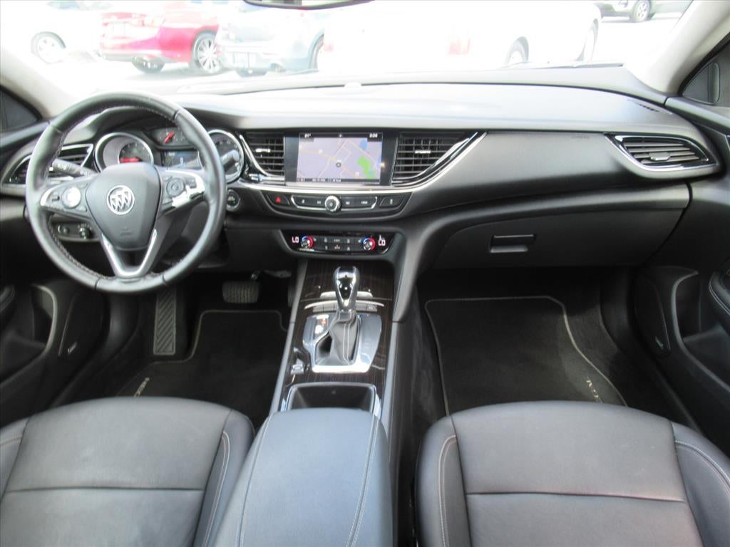 2018 Buick Regal Sportback Essence