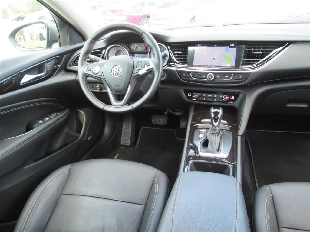 2018 Buick Regal Sportback Essence