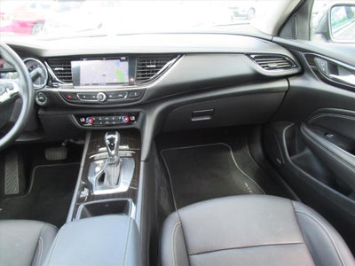 2018 Buick Regal Sportback Essence