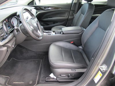 2018 Buick Regal Sportback Essence