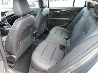 2018 Buick Regal Sportback Essence