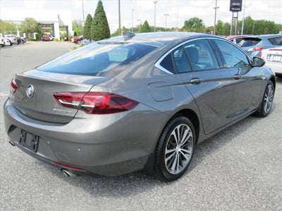 2018 Buick Regal Sportback Essence