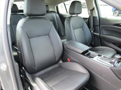 2018 Buick Regal Sportback Essence