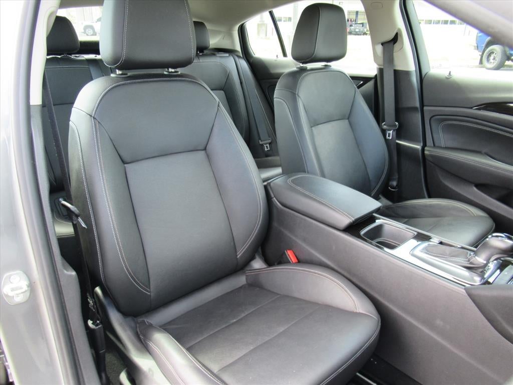 2018 Buick Regal Sportback Essence