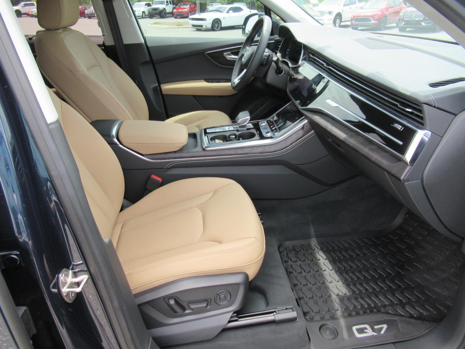 2025 Audi Q7 Premium Plus
