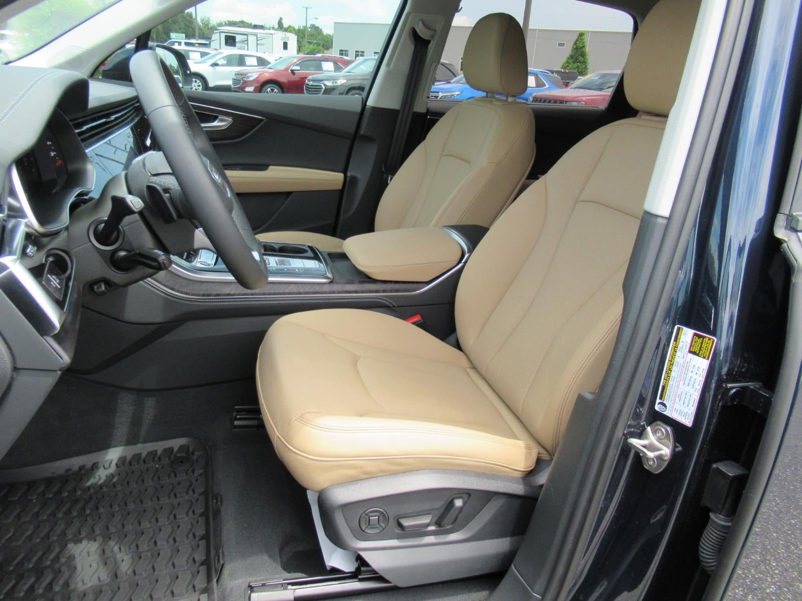 2025 Audi Q7 Premium Plus