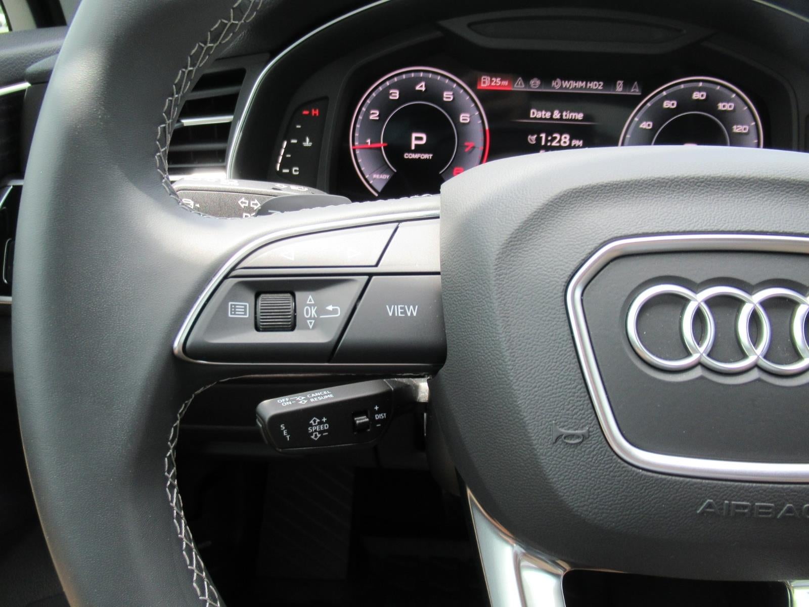2025 Audi Q7 Premium Plus