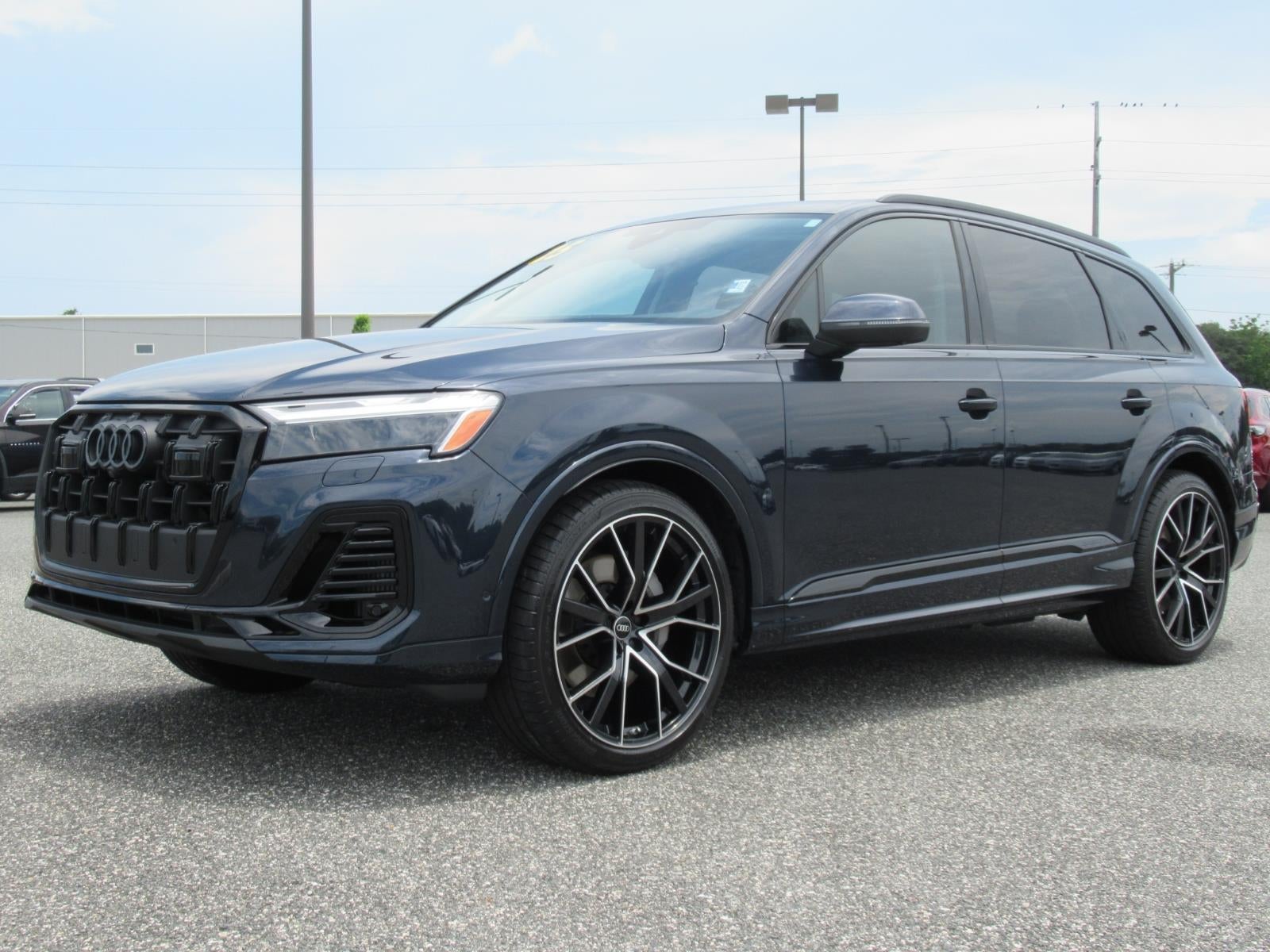2025 Audi Q7 Premium Plus