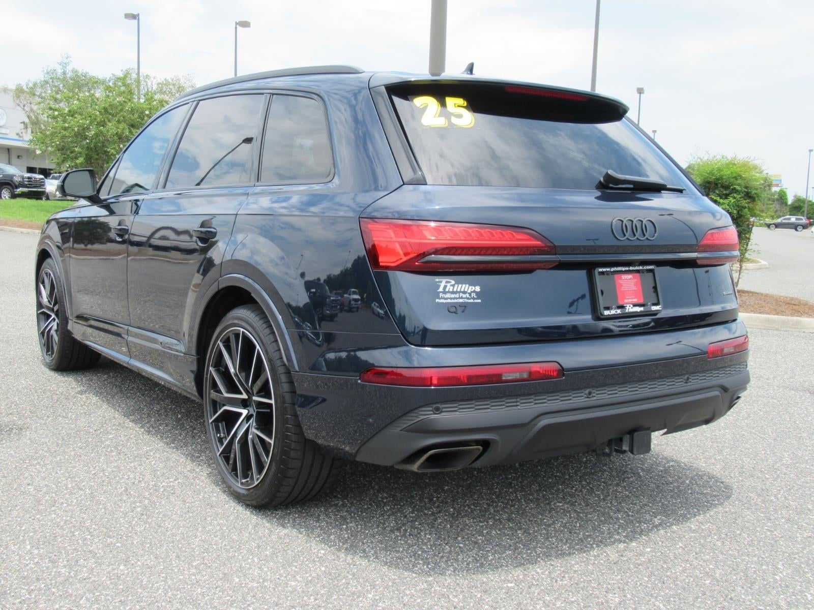 2025 Audi Q7 Premium Plus