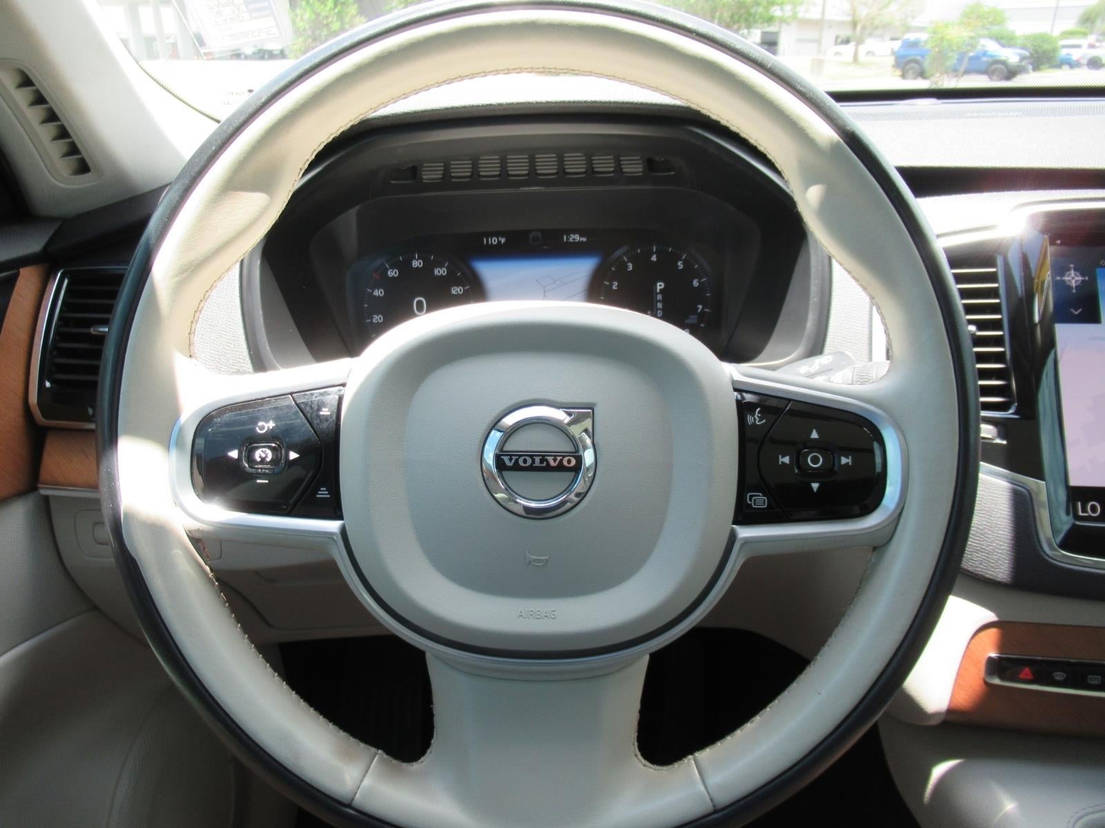 2021 Volvo XC90 Momentum