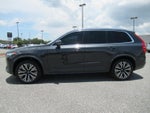 2021 Volvo XC90 Momentum