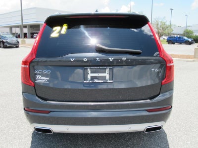 2021 Volvo XC90 Momentum