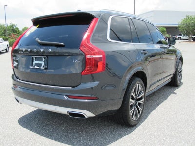 2021 Volvo XC90 Momentum