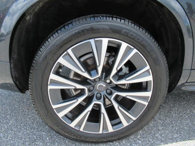 2021 Volvo XC90 Momentum