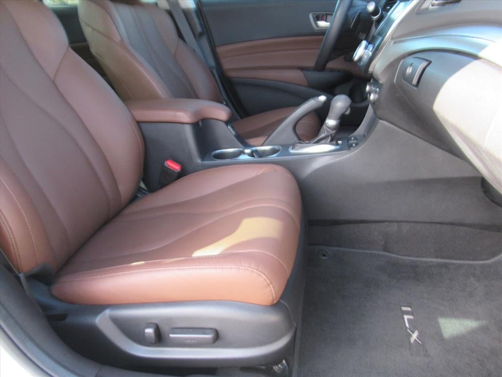 2022 Acura ILX w/Premium