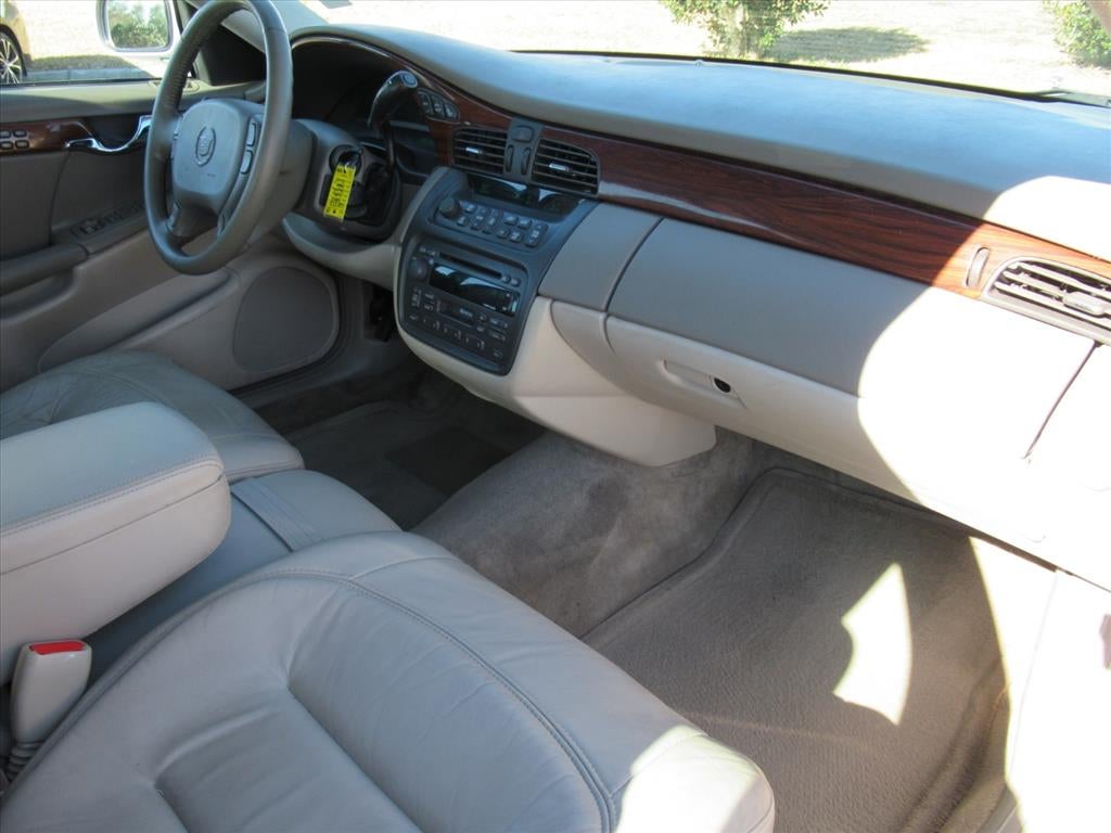 2002 Cadillac DeVille Base