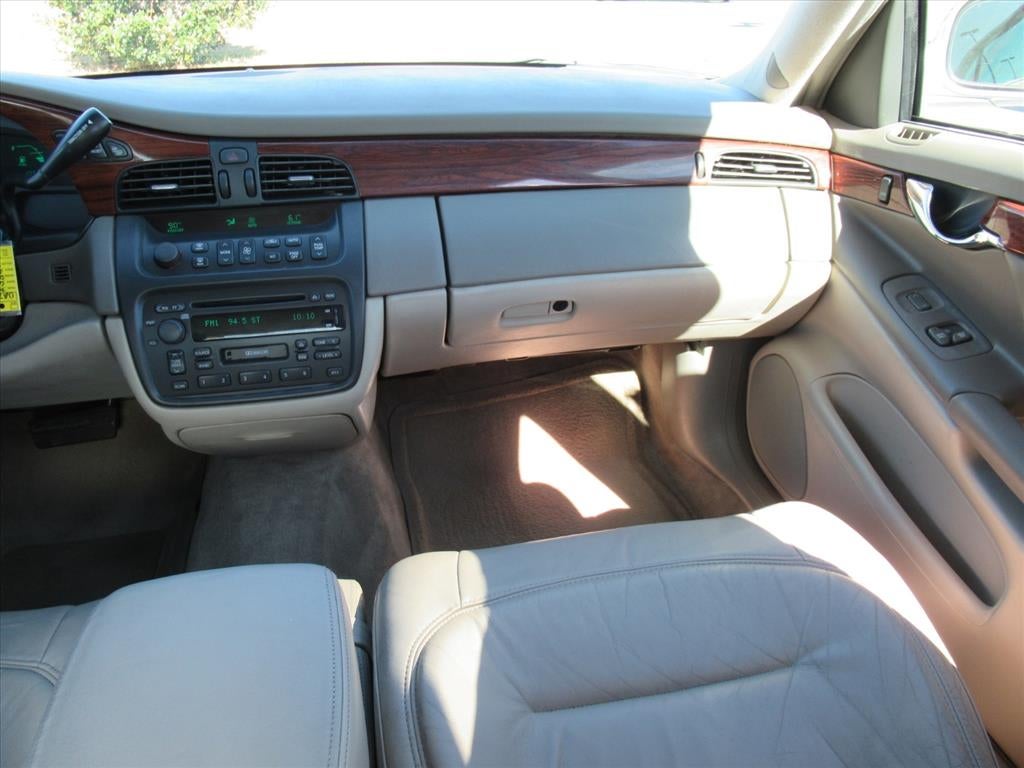 2002 Cadillac DeVille Base