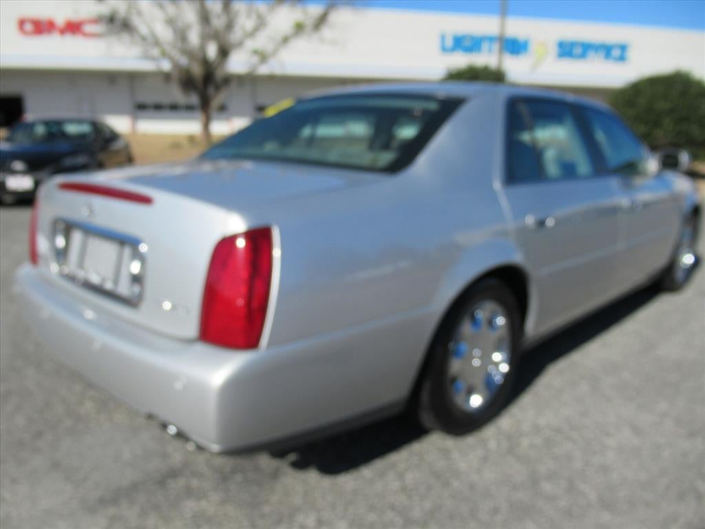 2002 Cadillac DeVille Base