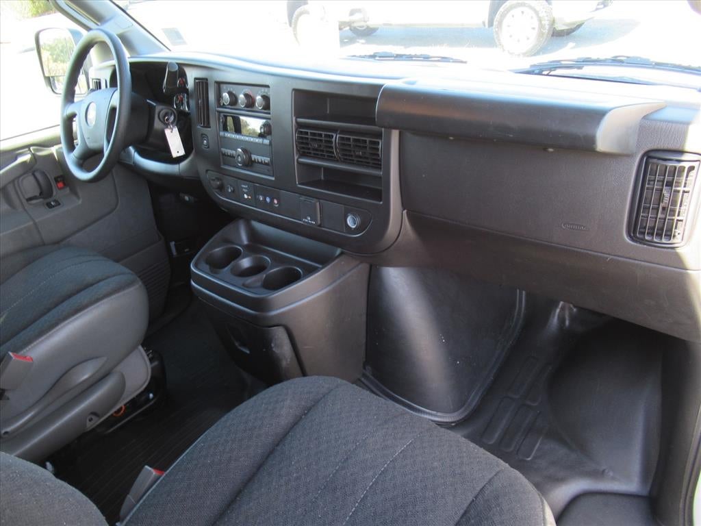 2024 Chevrolet Express 2500