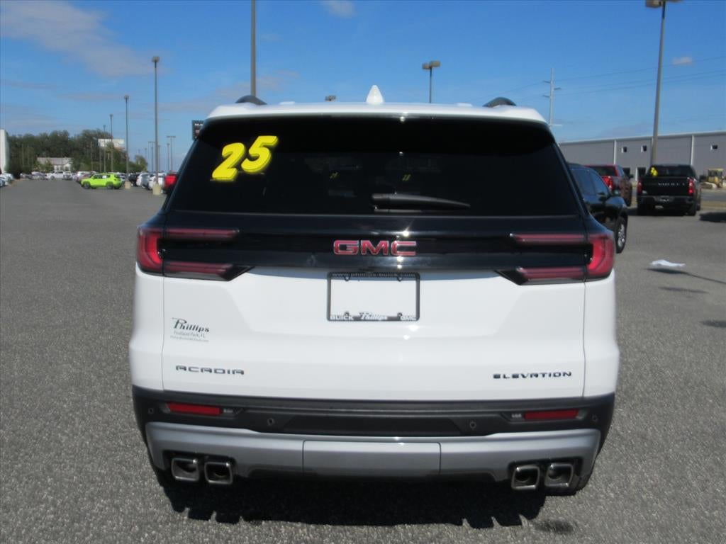 2025 GMC Acadia Elevation