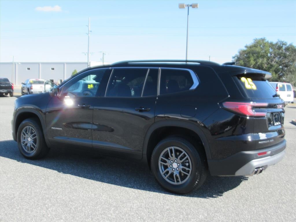 2025 GMC Acadia Elevation