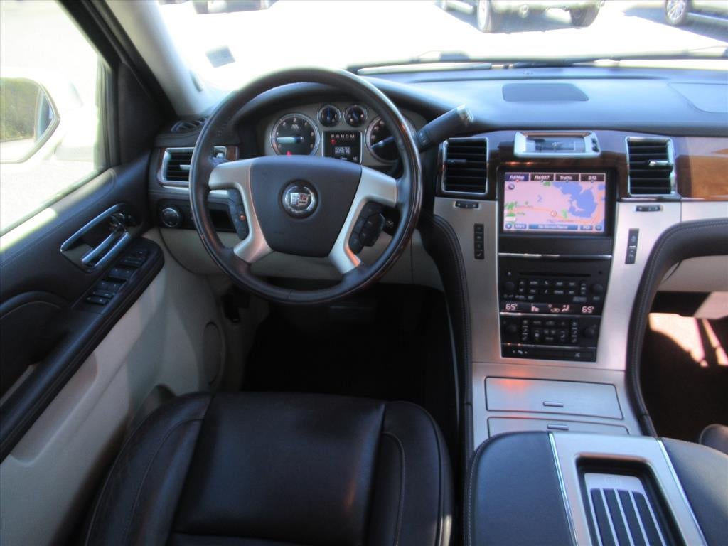2013 Cadillac Escalade Platinum Edition