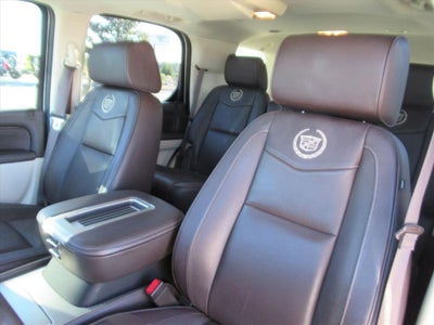 2013 Cadillac Escalade Platinum Edition