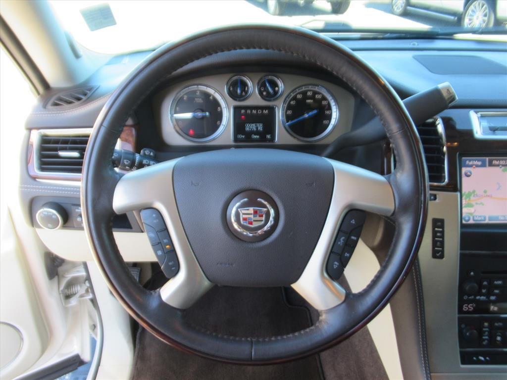 2013 Cadillac Escalade Platinum Edition