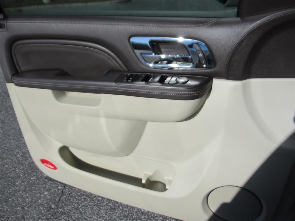 2013 Cadillac Escalade Platinum Edition