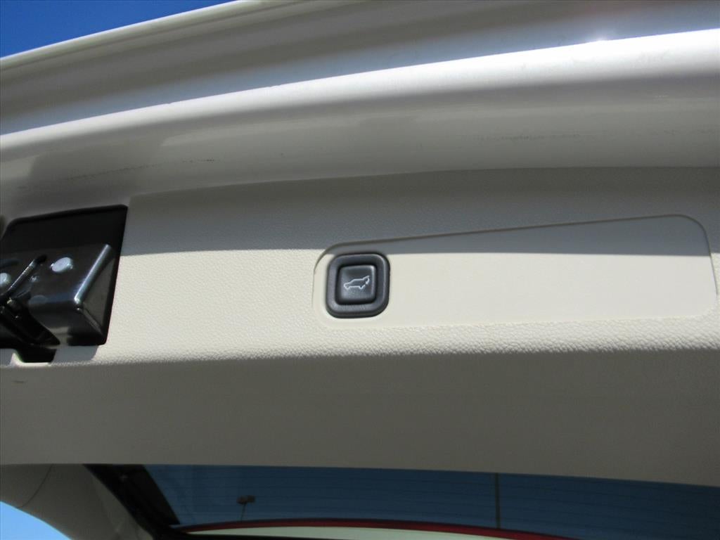 2013 Cadillac Escalade Platinum Edition