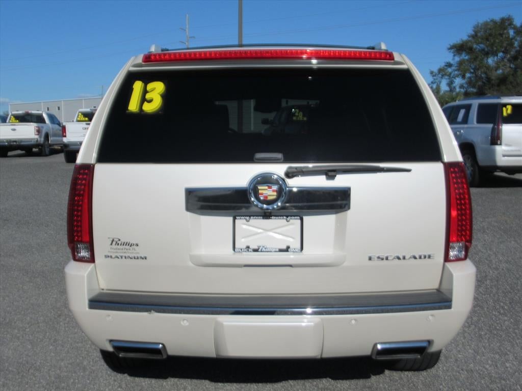2013 Cadillac Escalade Platinum Edition