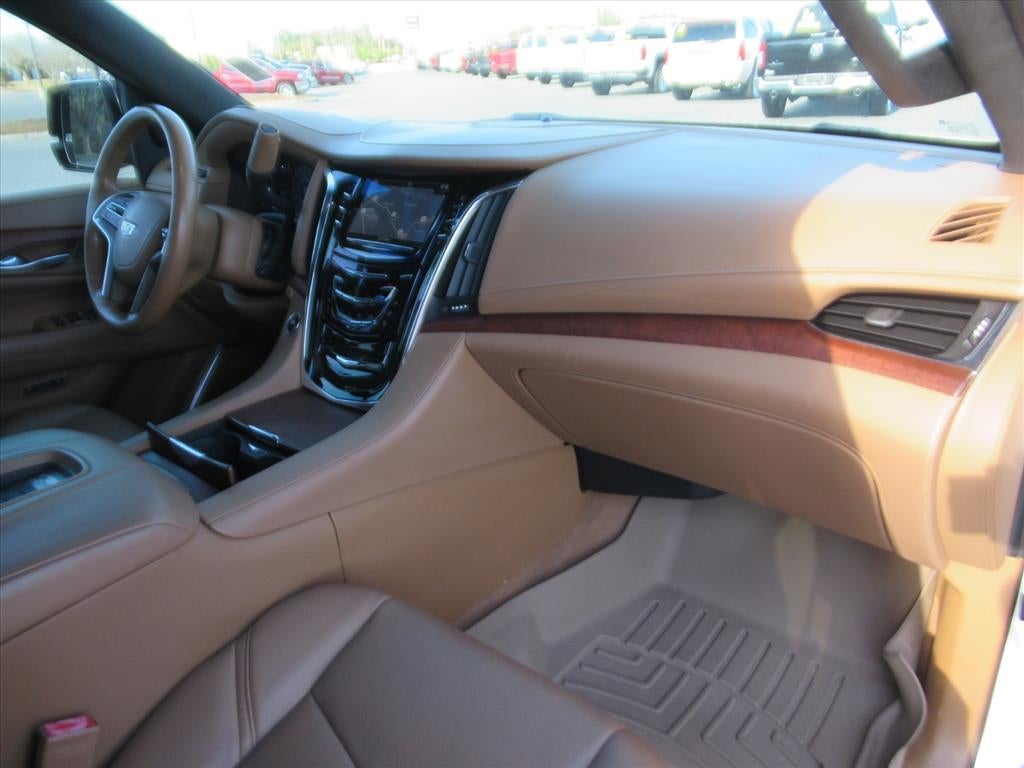 2017 Cadillac Escalade Platinum