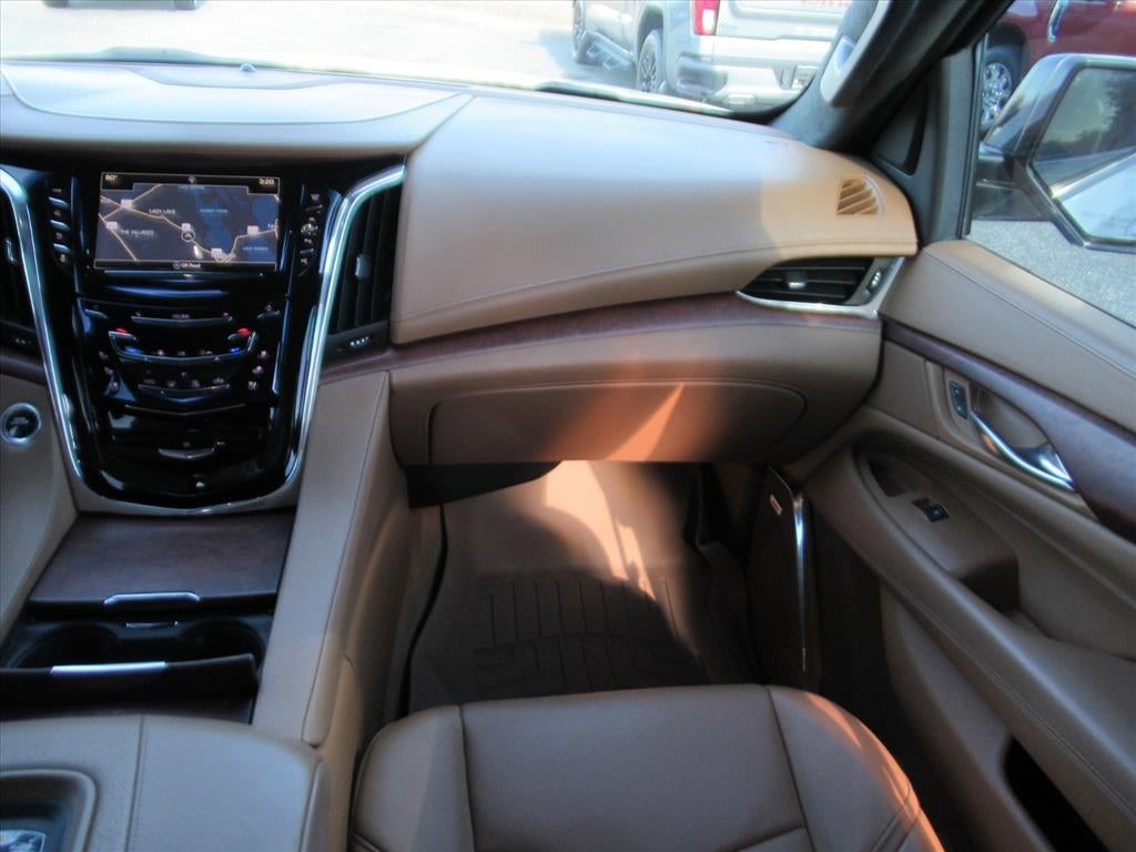 2017 Cadillac Escalade Platinum