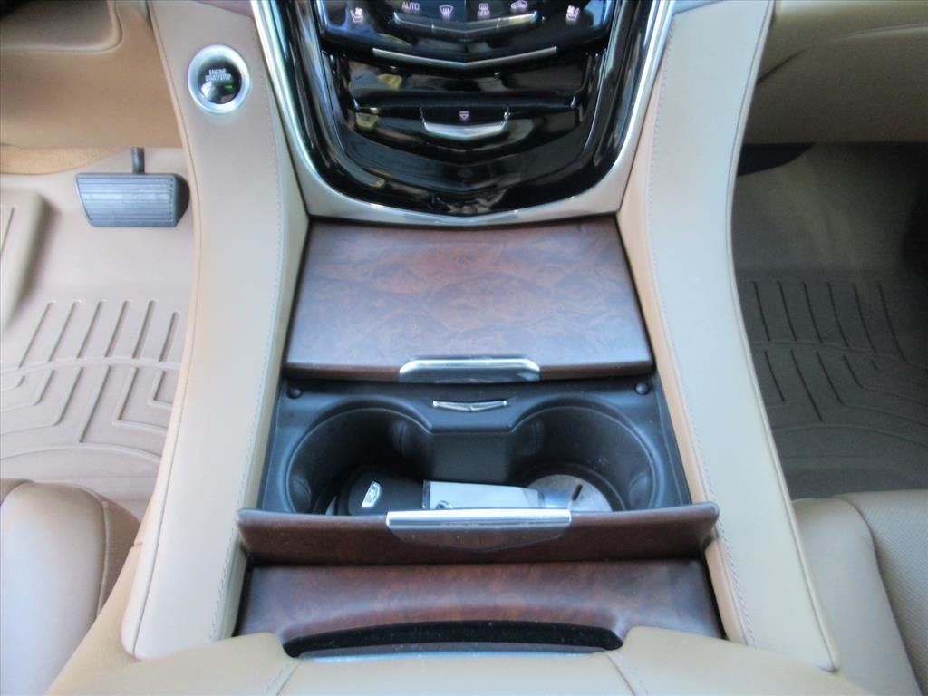 2017 Cadillac Escalade Platinum