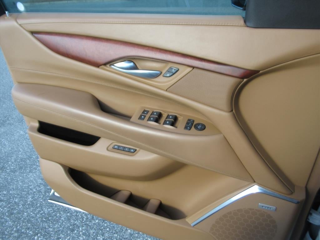 2017 Cadillac Escalade Platinum