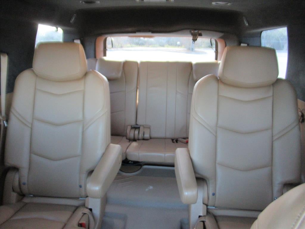 2017 Cadillac Escalade Platinum