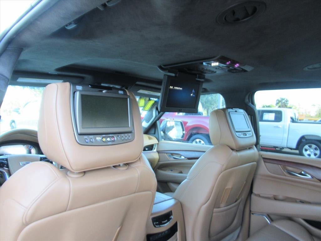 2017 Cadillac Escalade Platinum