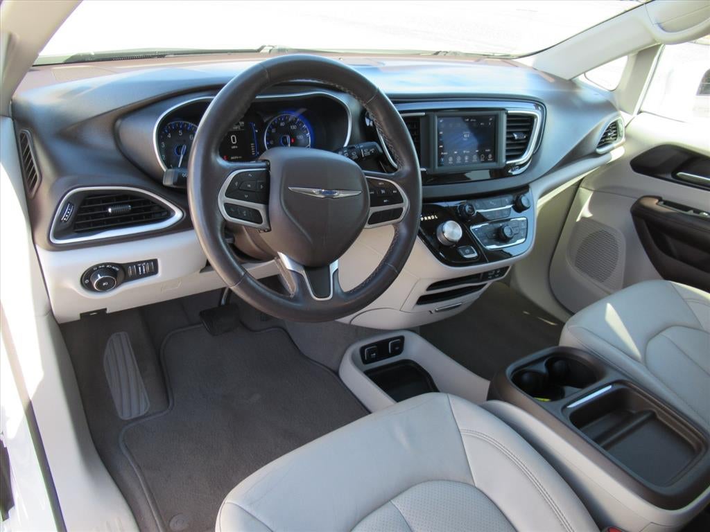 2020 Chrysler Pacifica Touring L