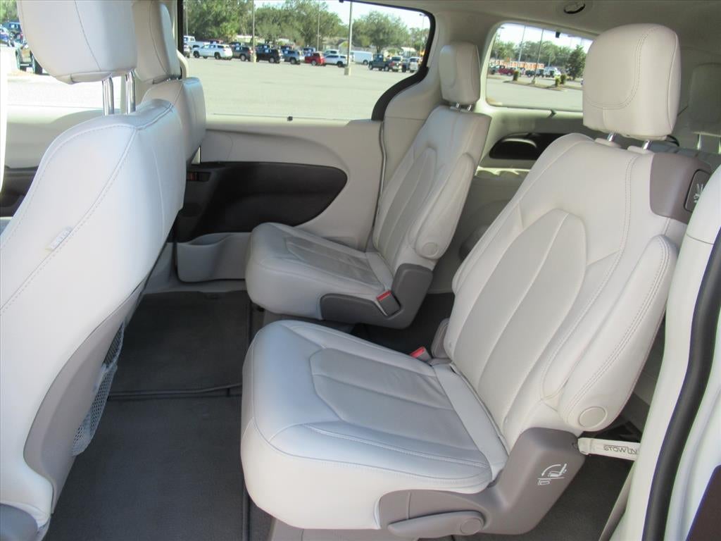 2020 Chrysler Pacifica Touring L